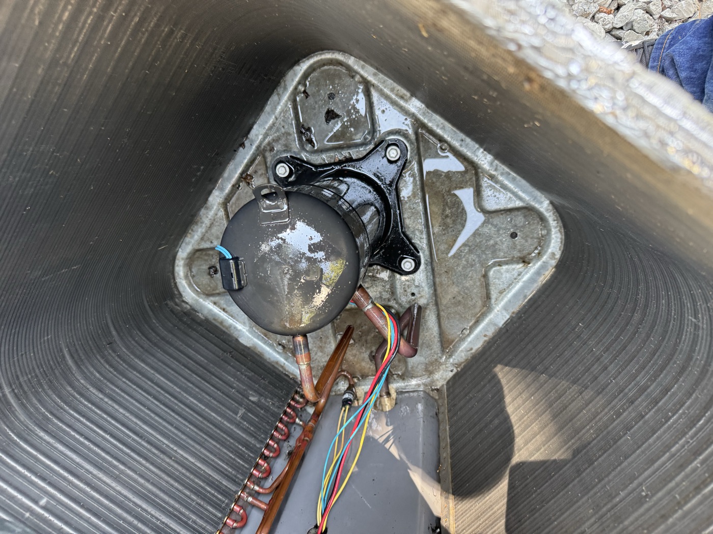 Fan motor replacement inside AC condenser unit